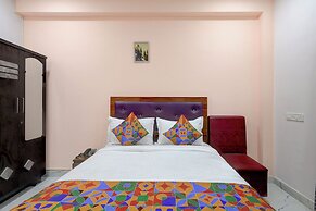 Fabhotel White Star Residency
