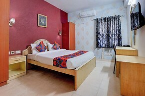 Fabhotel Tap Inn
