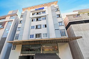 Fabhotel Shree Mohan Palace