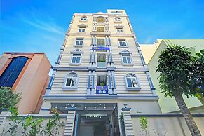 Fabhotel Broholic Stay Inn