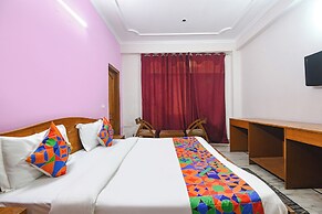 Fabhotel The Paradise