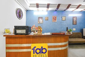 Fabhotel The Paradise