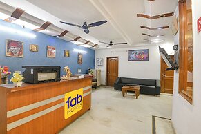Fabhotel The Paradise