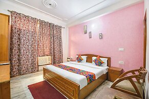 Fabhotel The Paradise