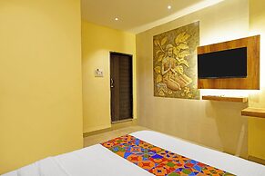 Fabhotel Shri Shubh Palace