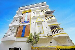 Fabhotel Shri Shubh Palace