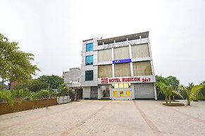 Fabhotel Rubicon