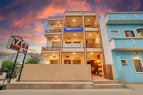 Fabhotel Yash Stay Inn