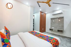 Fabhotel The Arrow