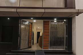 Fabhotel The Arrow
