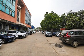 Fabhotel Dsg Residency