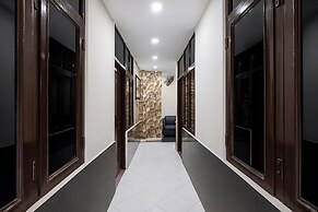 Fabhotel Kavya