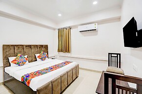 Fabhotel Vista Inn