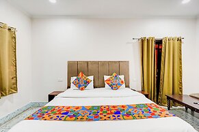 Fabhotel Vista Inn