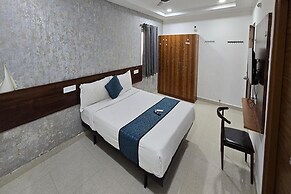 Fabhotel Sri Jahnavi