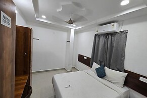 Fabhotel Sri Jahnavi
