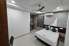 Fabhotel Sri Jahnavi