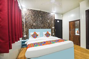 Fabhotel Red Apple