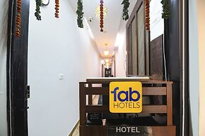 Fabhotel Red Apple