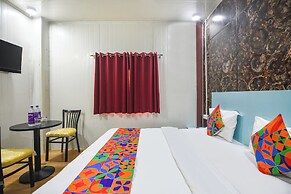 Fabhotel Red Apple