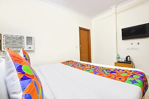 Fabhotel The Rivlet Centre