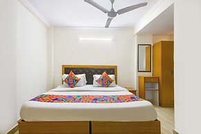 Fabhotel The Rivlet Centre