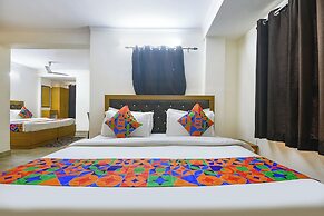 Fabhotel The Rivlet Centre