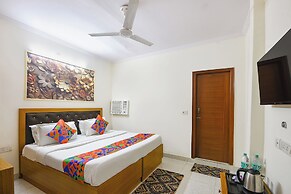Fabhotel The Rivlet Centre