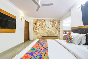 Fabhotel The Rivlet Centre