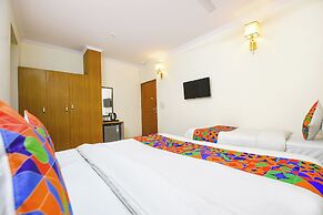 Fabhotel The Rivlet Centre