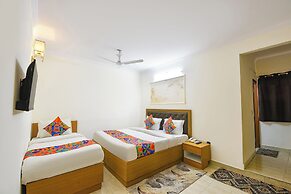 Fabhotel The Rivlet Centre