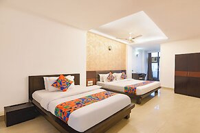 Fabhotel Golden Palm