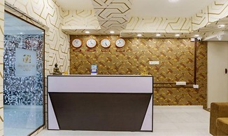 Fabhotel D Grand