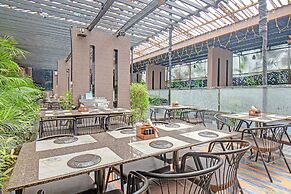 Fabhotel New Moshi Grrand