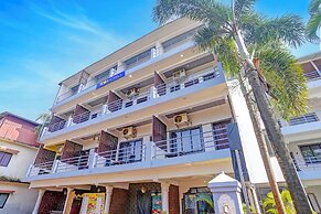Fabhotel Golden Horizon