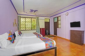 Fabhotel Golden Horizon