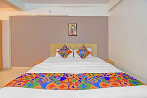 Fabhotel Panchsheel Crown
