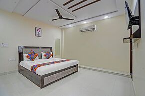Fabhotel The Taj Majestic