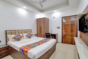 Fabhotel Groom Room