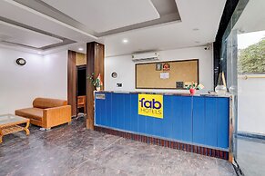 Fabhotel Groom Room