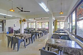 Fabhotel Jas Holidays