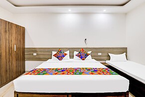 Fabhotel Expo Centre Inn