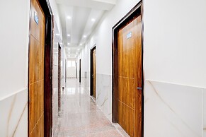 Fabhotel Expo Centre Inn