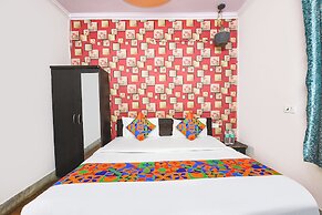 Fabhotel Decent