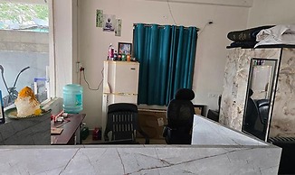 Fabhotel Moon Stay Inn