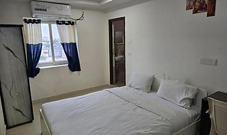 Fabhotel Moon Stay Inn