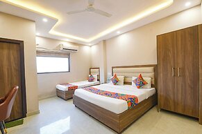 Fabhotel Kanchan Palace