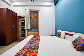 Fabhotel Sunshine Inn