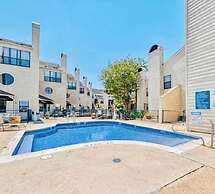 Marina Maison 2bdr Condo