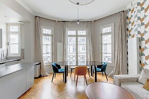 Appartement rue de la Pompe